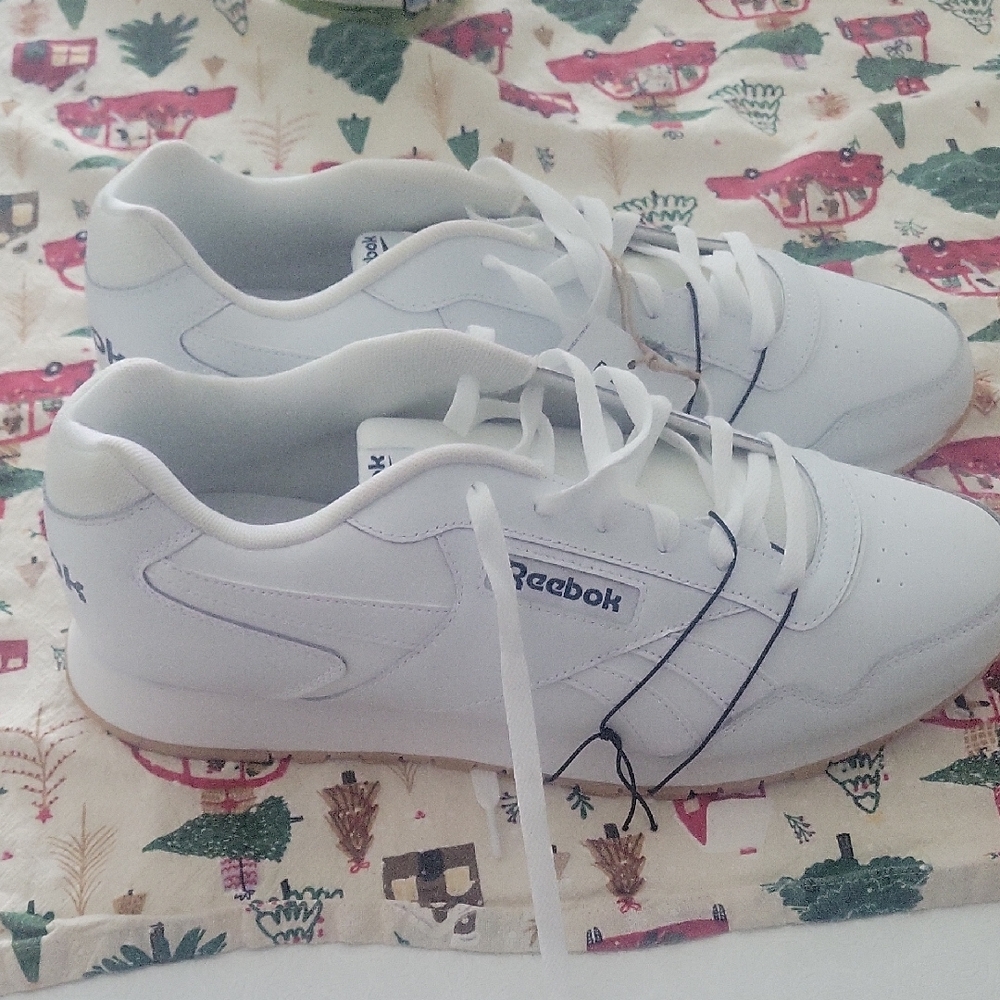 Reebok White Athletic Shoes